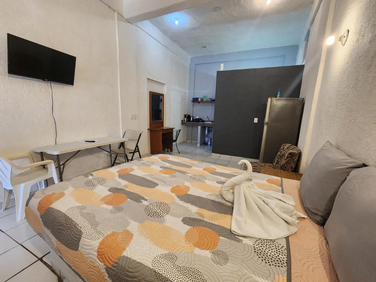 Small Studio Apt 5Min To Dt! Zihuatanejo Exterior photo