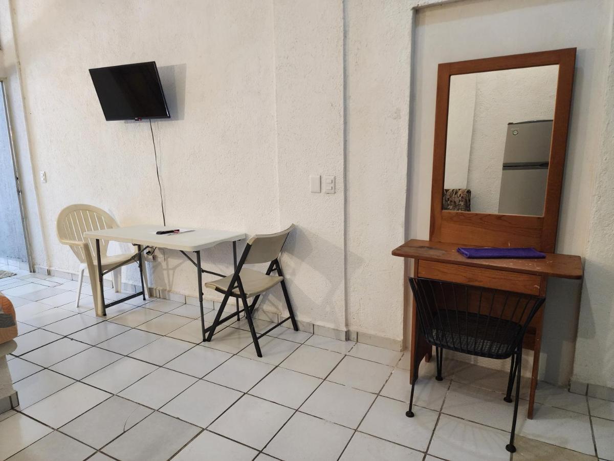 Small Studio Apt 5Min To Dt! Zihuatanejo Exterior photo