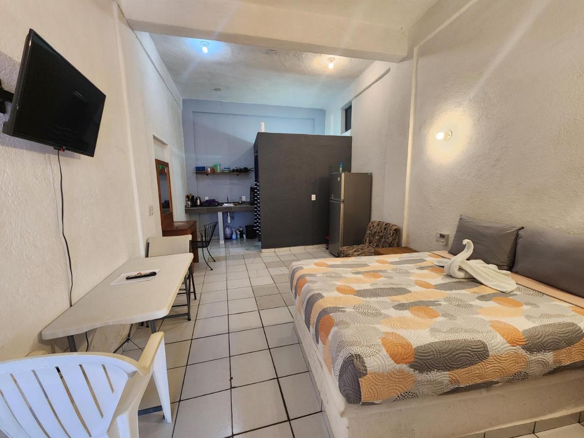 Small Studio Apt 5Min To Dt! Zihuatanejo Exterior photo